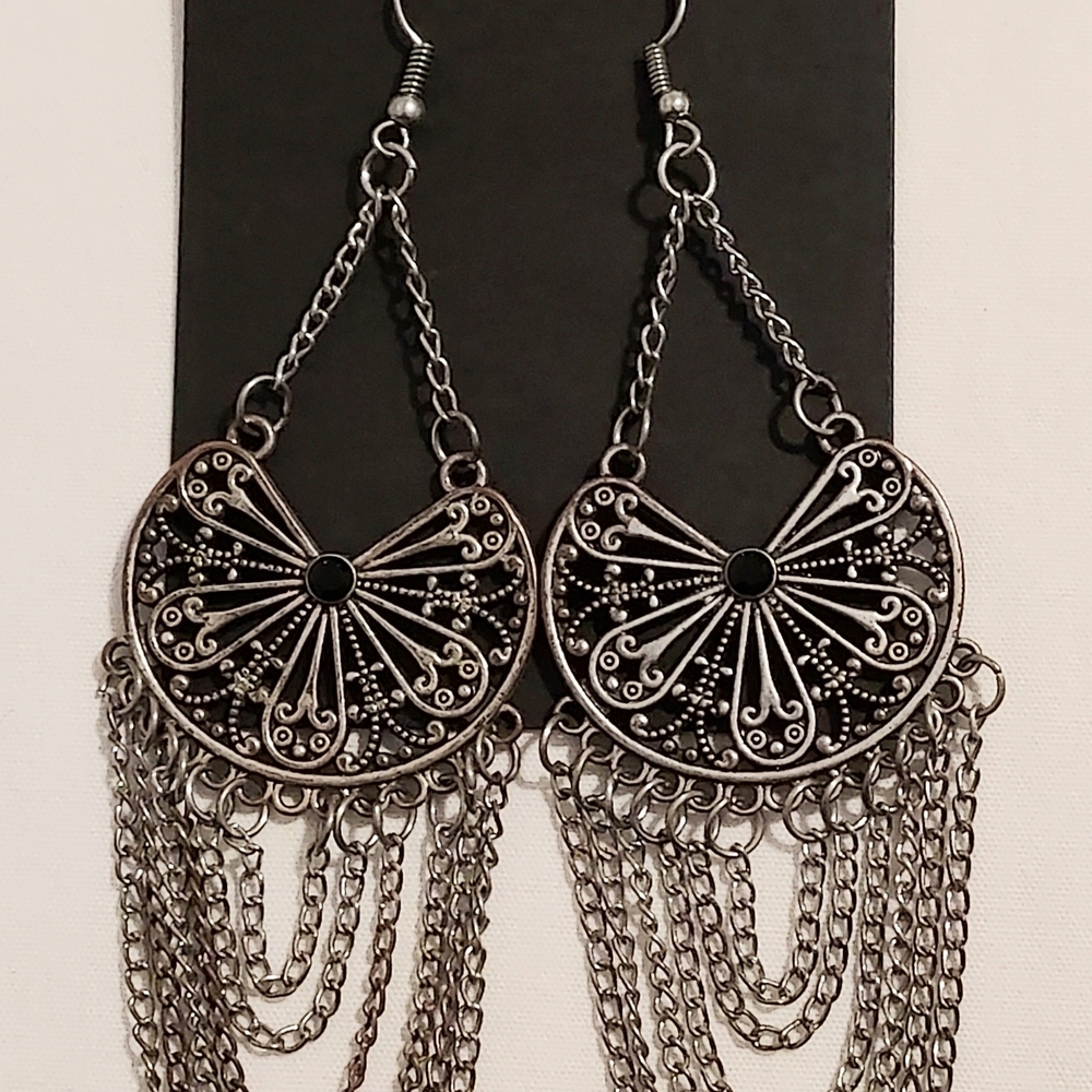 So Social Butterfly - black - Paparazzi earrings